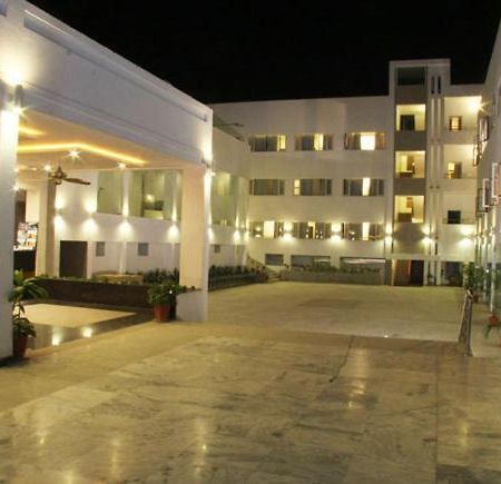 Alka Hotel Udaipur Exterior photo