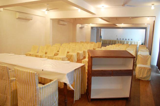 Alka Hotel Udaipur Exterior photo